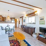 Two Bed With A Fantastic View In Old Town דירה *