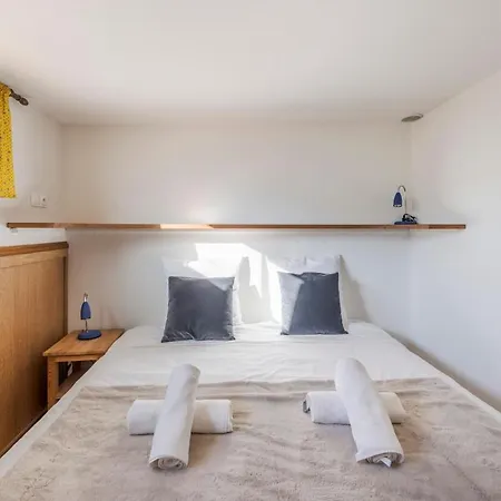 Two Bed With A Fantastic View In Old Town אנטיב