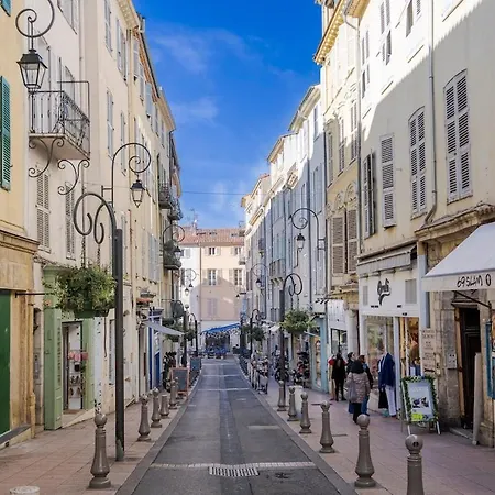 Two Bed With A Fantastic View In Old Town * אנטיב